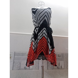 Đầm dáng rộng,k dây cột eo, mặc dc 2 kiểu,size s, L
