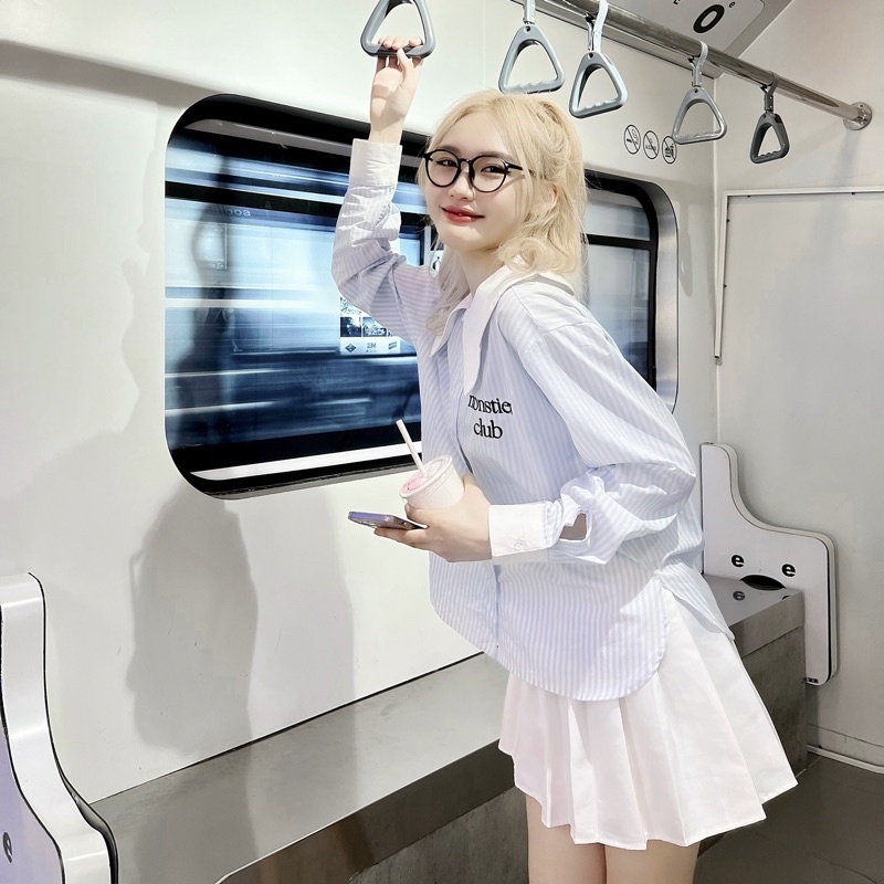 Áo Sơ Mi Sọc Xanh Tay Dài Cổ Cách Điệu - Thêu chữ Monstier