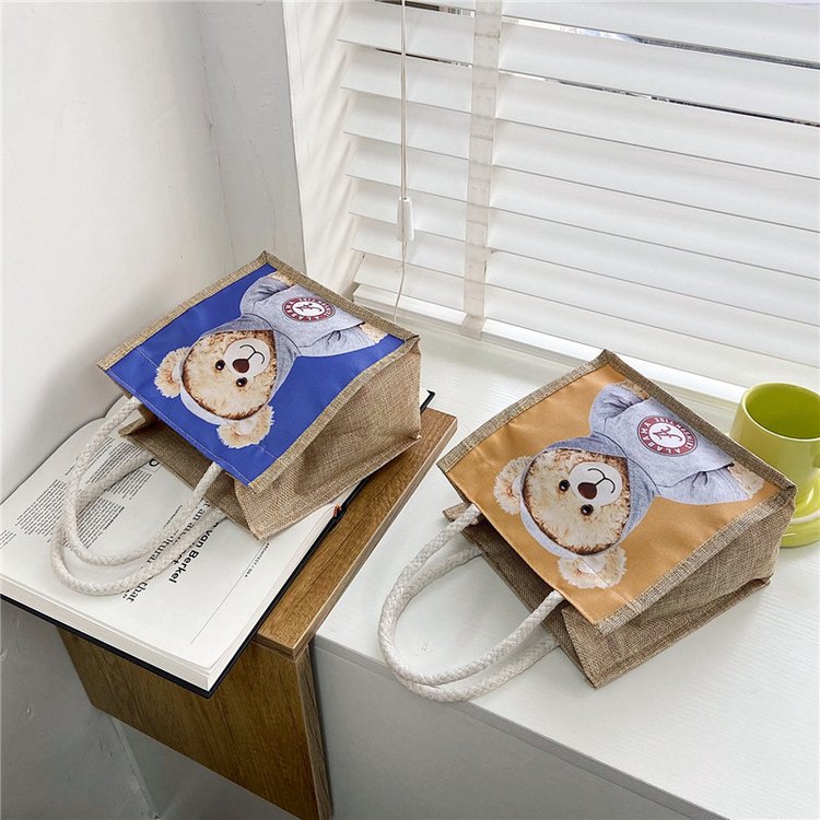 Túi xách tote đan sợi cói cotton lanh trang trí gấu cỡ nhỏ dễ thương