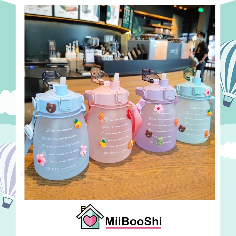 Bình nước cute có ống hút 1.3l chia vạch nhắc giờ uống nước MiibooShi D2.082.TI