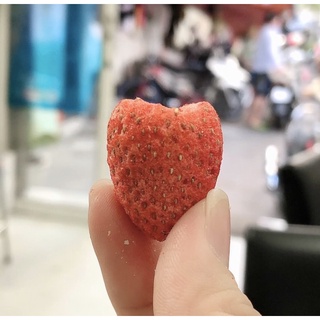 (QUẢ 🍓 TO) Dâu Tây Sấy Lạnh GIÒN 100g