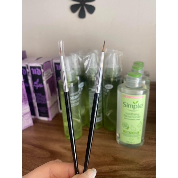 Cọ Liner Siêu Mảnh