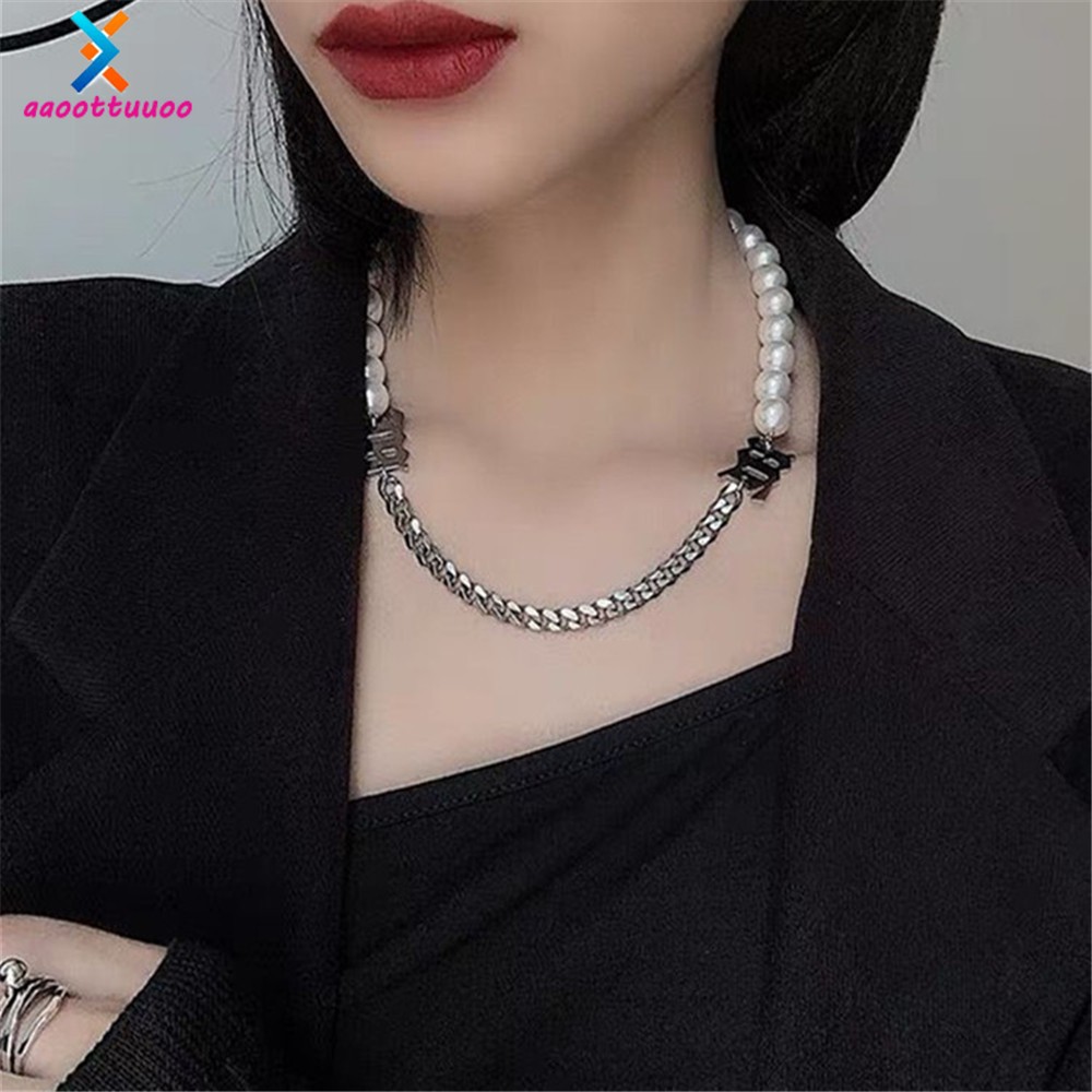 Vòng cổ Choker đính hạt ngọc trai cá tính