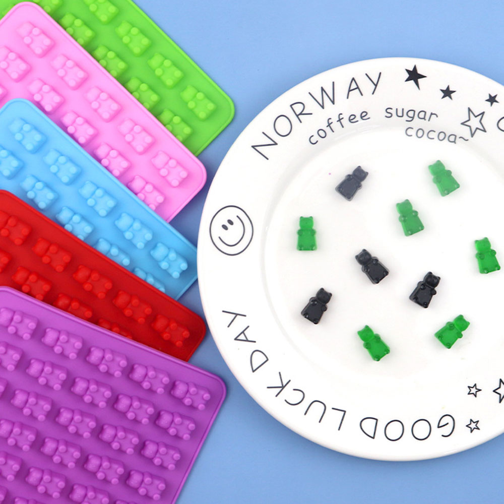 Khuôn Silicone Làm Bánh Kẹo 50 Ô Hình Gấu Đáng Yêu