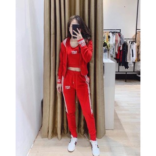 Set thể thao nữ năng động, trẻ trung, cá tính.