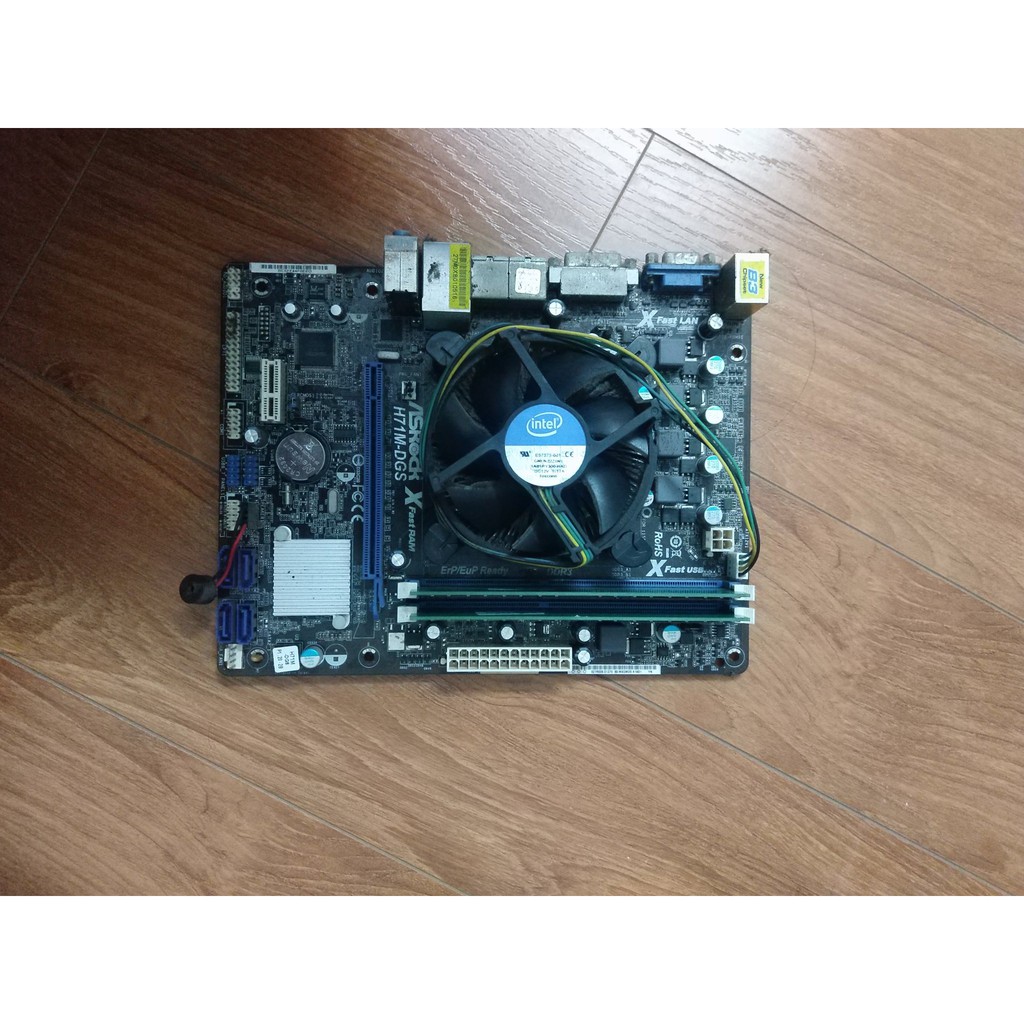 MAINBOARD ASROCK-H71M-DGS