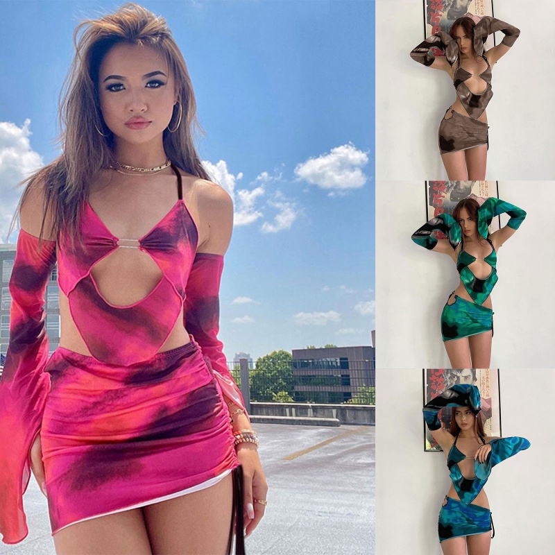 Set áo croptop cổ yếm hở lưng phối dây rút kèm tay áo dài và chân váy ôm dáng quyến rũ thời trang dành cho nữ