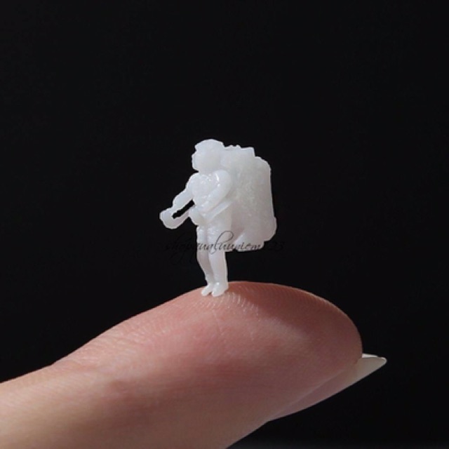 Mô hình 3D mini nha du hành vũ trụ trang trí resin