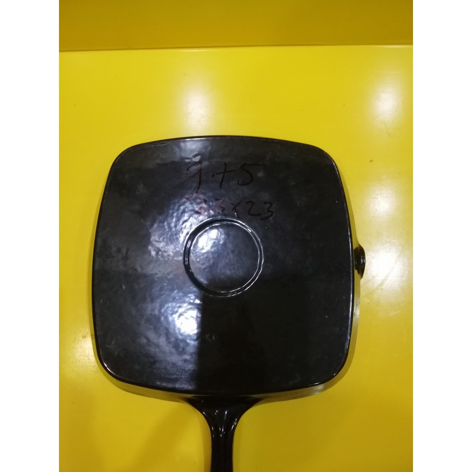 Chảo gang ngoài phủ men nội địa Nhật, size 23*23cm, nặng 2.35kg (mã 975), Dùng được bếp từ