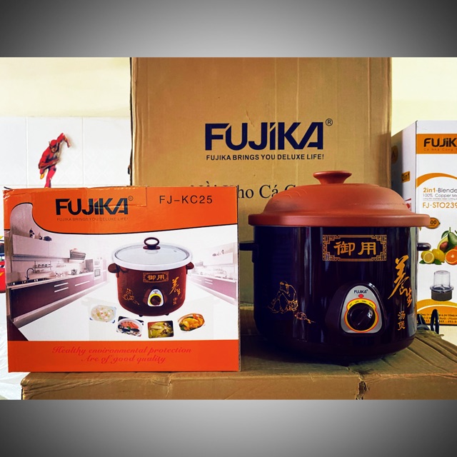 Nồi kho cá điện Fujika FJ-KC15 Màu Nâu đỏ