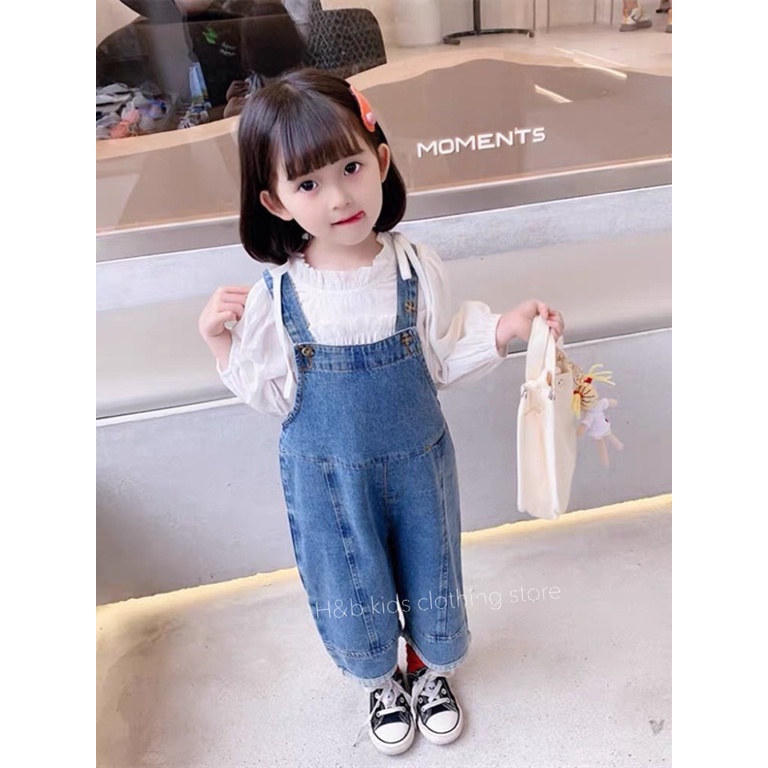 Yếm Jean dài kèm áo dài tay bé gái
