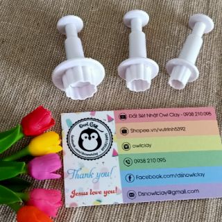 Khuôn nhấn đất sét