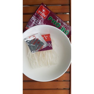 Thùng 30 Phở Bò / Gà VIFON (65g/Gói)