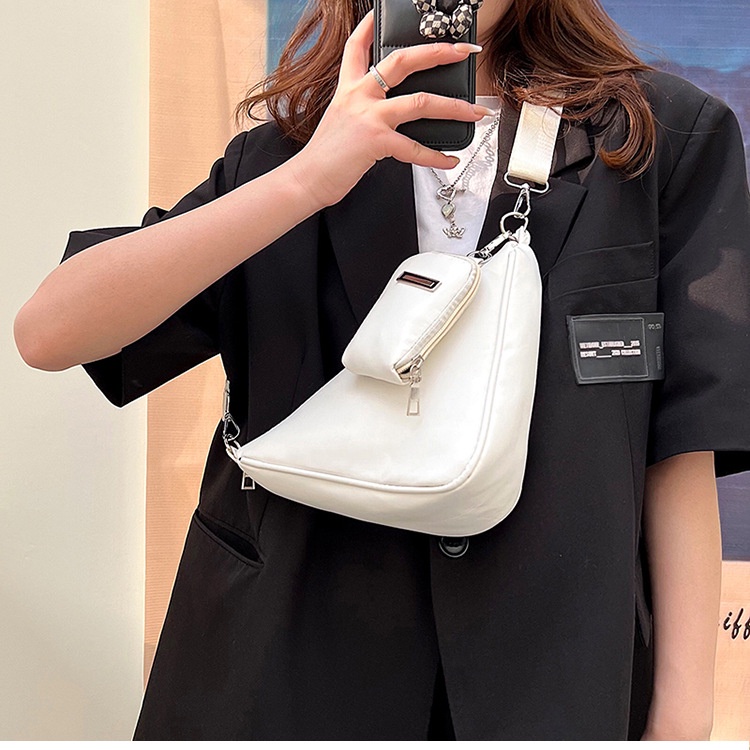 Túi Đeo Vai Đựng Điện Thoại Hình Tam Giác Bằng Nylon Thiết Kế Đơn Giản Nhẹ Nhàng Thời Trang Nhật Bản