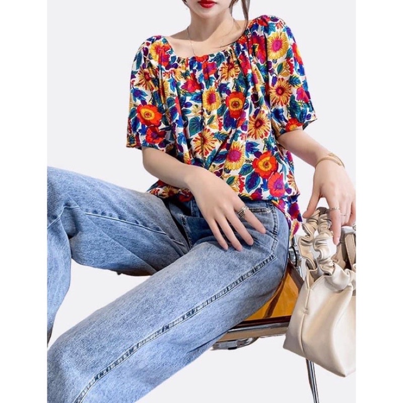 Áo trễ vai điệu đà sexy.