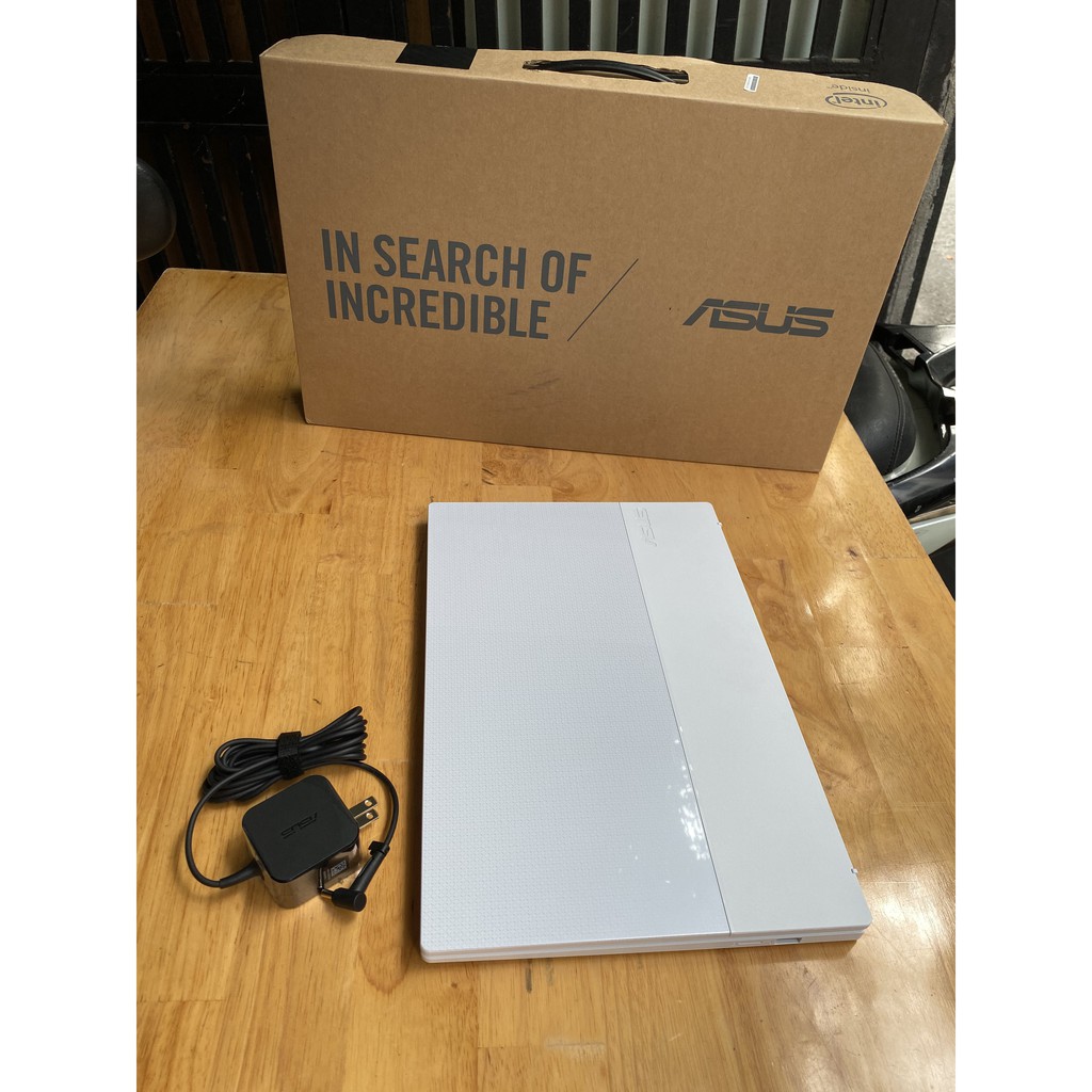 Laptop Asus Imaginebook MJ401TA, core m3 , 4G, 128G, 14in FHD 1080, new box 100%, giá rẻ | BigBuy360 - bigbuy360.vn