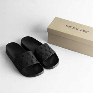  Dép quai ngang slipper The Bad God Tartaros màu đen