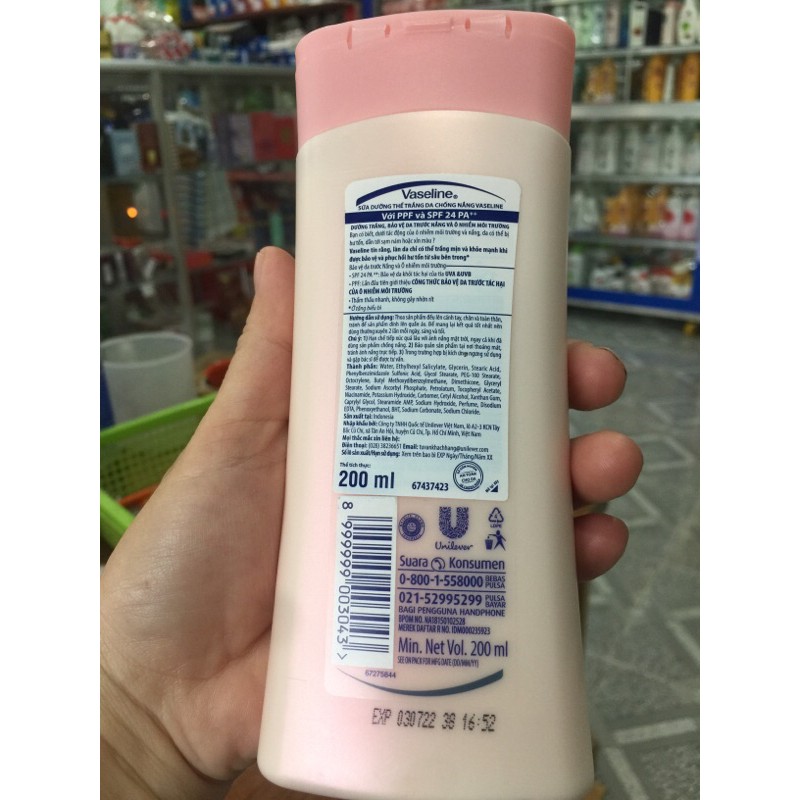 Sữa Dưỡng Thể Trắng Da Chống Nắng Và Ô Nhiễm Môi Trường Vaseline SPF 24 PA ++ (200ml)