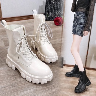 Pass giày màu trắng size 36 chưa xỏ chân lần nào vì mua nhầm size