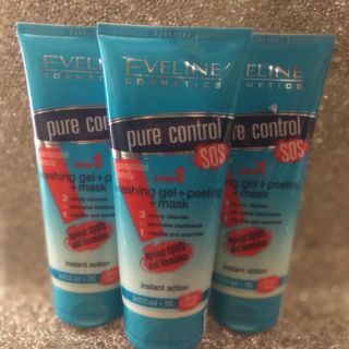 Gel rửa mặt ngăn ngừa mụn 3 trong 1 eveline pure cotrol sos