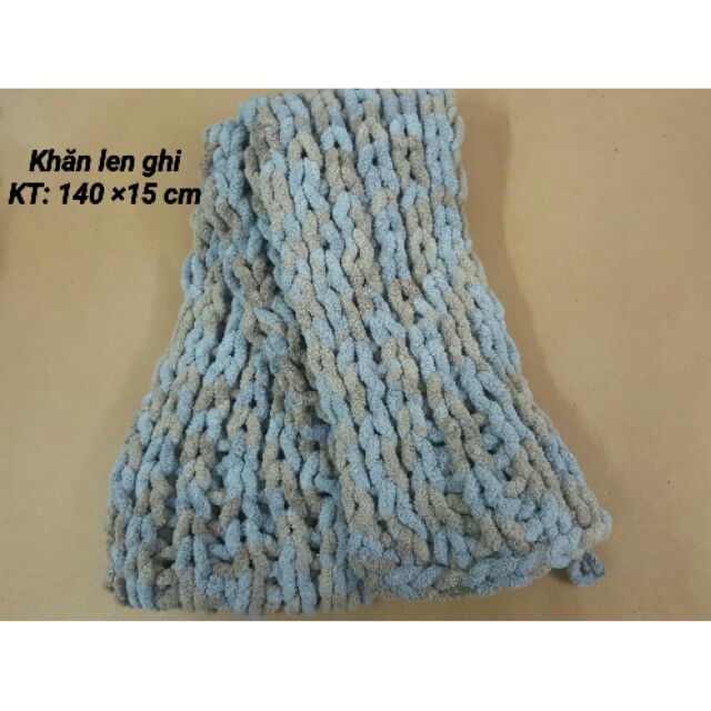Khăn len phối màu