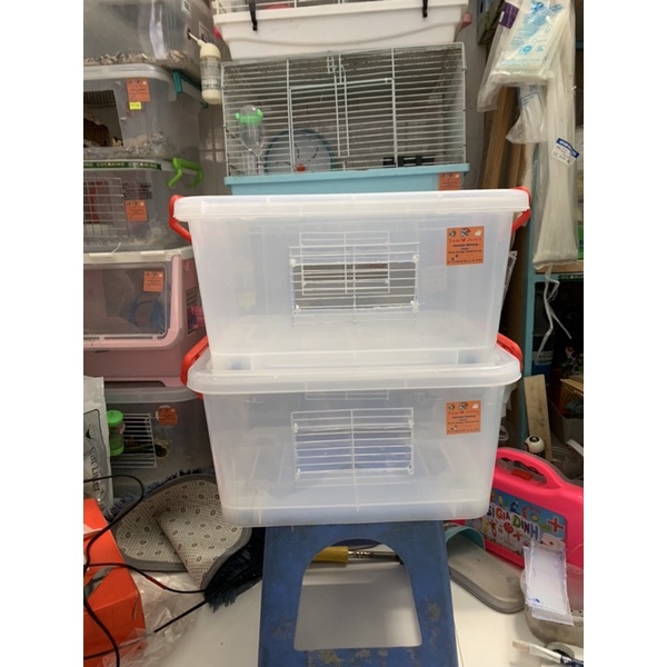 Lồng hamster thiết kế từ thùng