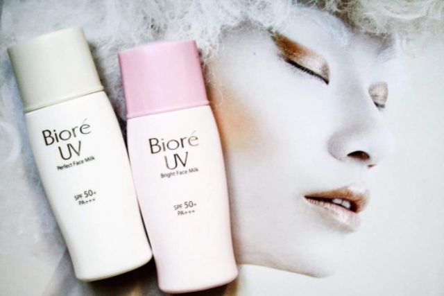 KEM CHỐNG NẮNG BIORE UV BRIGHT MILK MÀU HỒNG CỦA NHẬT BẢN