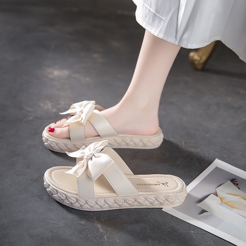 Dép Sandal Đế Dày Chống Trượt Đính Nơ Thời Trang Đi Biển Mùa Hè Phong Cách Mới Dành Cho Bạn Nữ