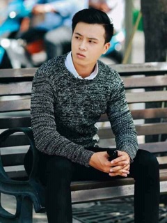 Áo len nam cổ tròn