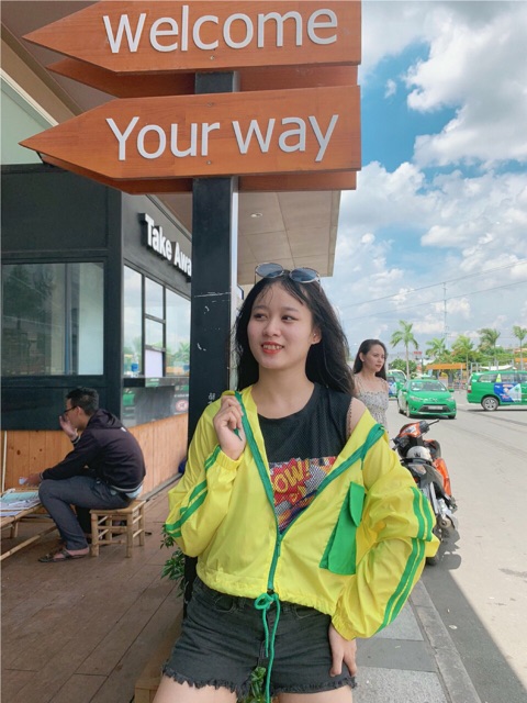 Áo khoác dù nữ lửng croptop xinh lung linh-ảnh thật | BigBuy360 - bigbuy360.vn