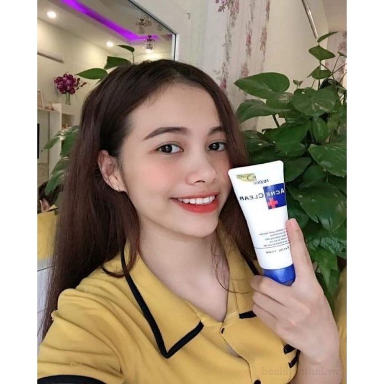 Sữa rửa mặt sạch mụȵ trứng cá sáng da Mistine Acne Clear Facial Foam Thái Lan