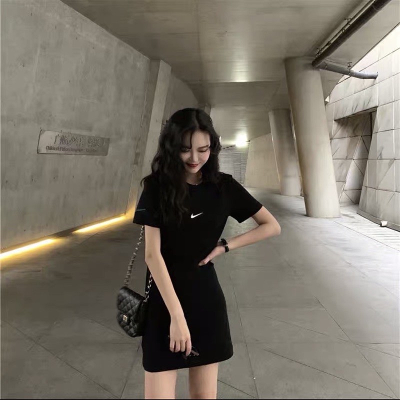 Đầm Body Thêu Nikee Len Gân