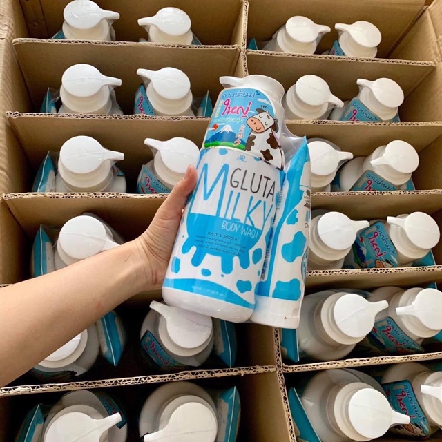 Sữa tắm bò Milky Gluta 800ml - Tặng kèm sữa rửa mặt milky gluta 190g