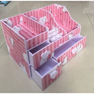 Tủ đựng mỹ phẩm kitty 3 học cutee