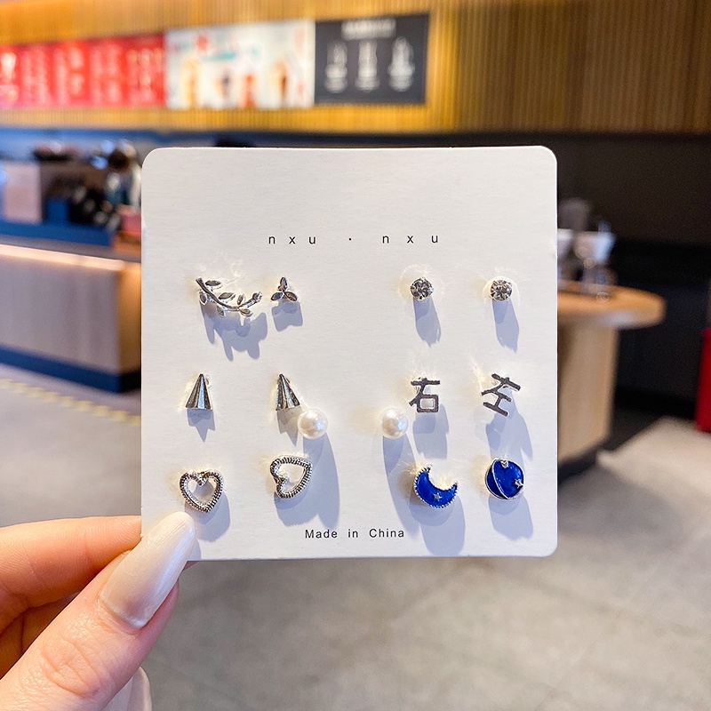 Bộ Khuyên Tai Nhỏ Và Tinh Xảo Bông tai Phong Cách Mới Cho Nữ