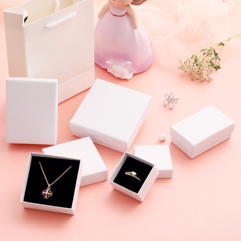 Hộp Đựng Trang Sức Chống Bụi Chất Lượng Cao In Họa Tiết Kẻ Sọc Phong Cách Hàn Quốc Thời Trang Chất Lượng Cao