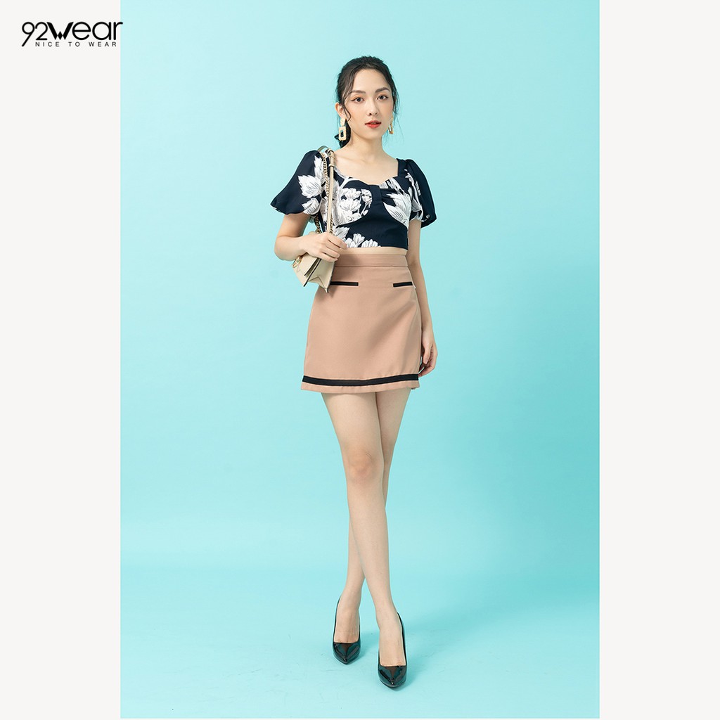 Chân váy ngắn A công sở 92WEAR 2 màu, phối viền JAW0739 | BigBuy360 - bigbuy360.vn