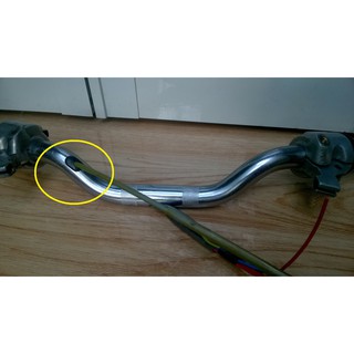 honda 67-68-72: Nút ruồi cao su dẻo chống vô nước gắn dây ga với ghidong cho xe 67-68-71-72..