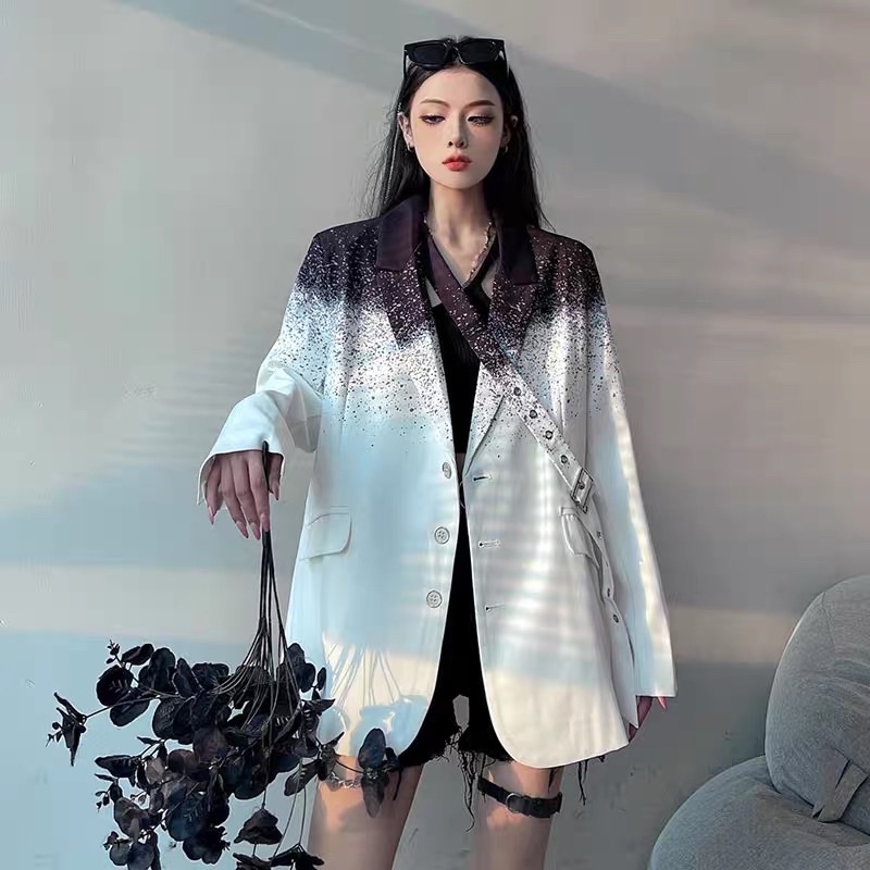 Áo khoác blazer ombre trắng phun sơn đen hot 2021