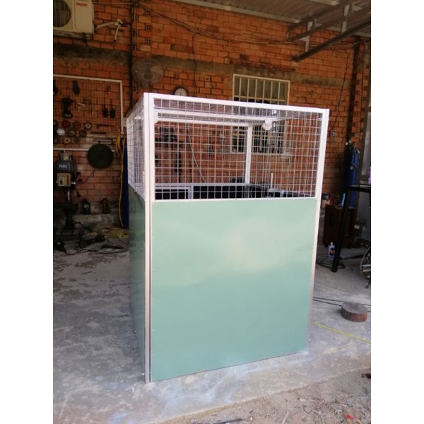 Chuồng bay cho gà tre. gà choị