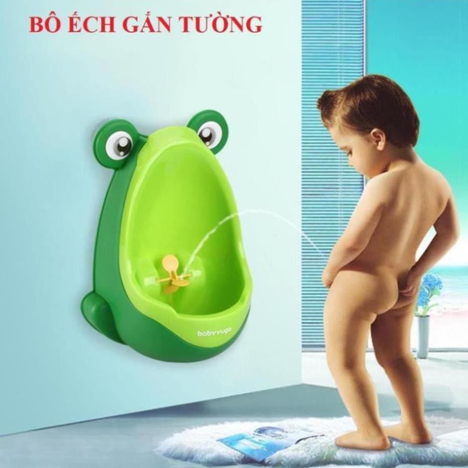 BÔ ĐỨNG TREO TƯỜNG CON ẾCH TẬP CHO BÉ TRAI ĐỨNG (ĐI) TIỂU