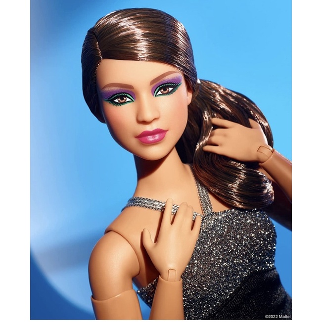 Búp bê Barbie Signature Looks 2022