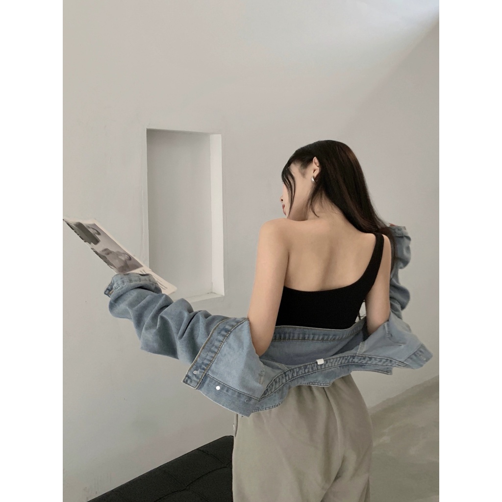 [Mã FAMARAL2 giảm 10K đơn 50K] Áo lệch vai chéo ngực khoét eo tăm lạnh attractive girl ALVKE26 | BigBuy360 - bigbuy360.vn