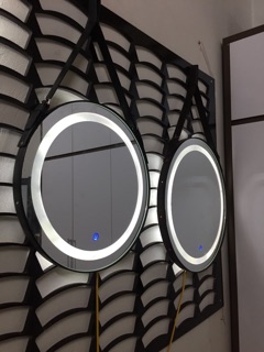 Gương bàn trang điểm có led