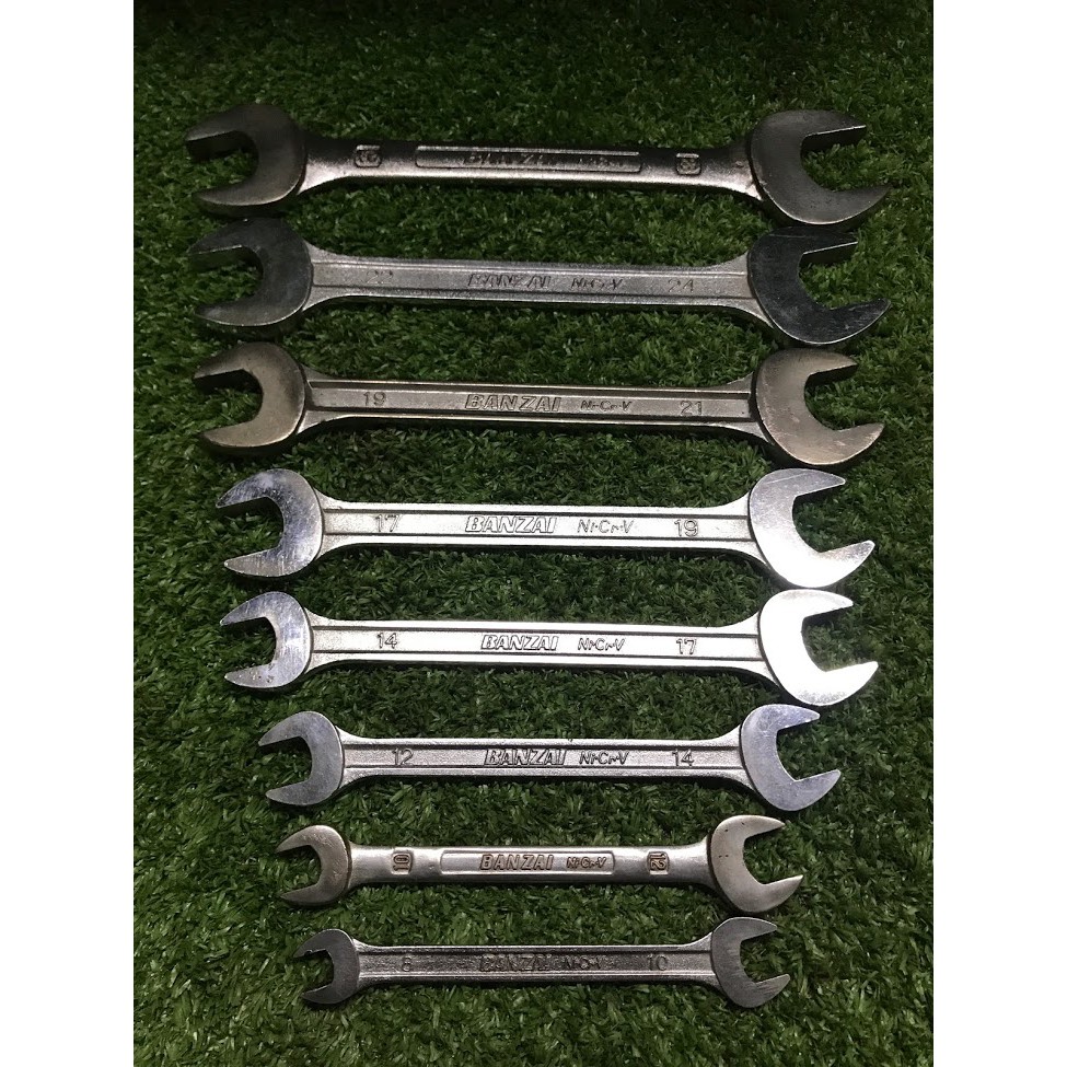 Bộ cờ lê BANZAI  Made in Japan. 8 chi tiết từ số 8 đến số 26. Hàng đã qua sử dụng