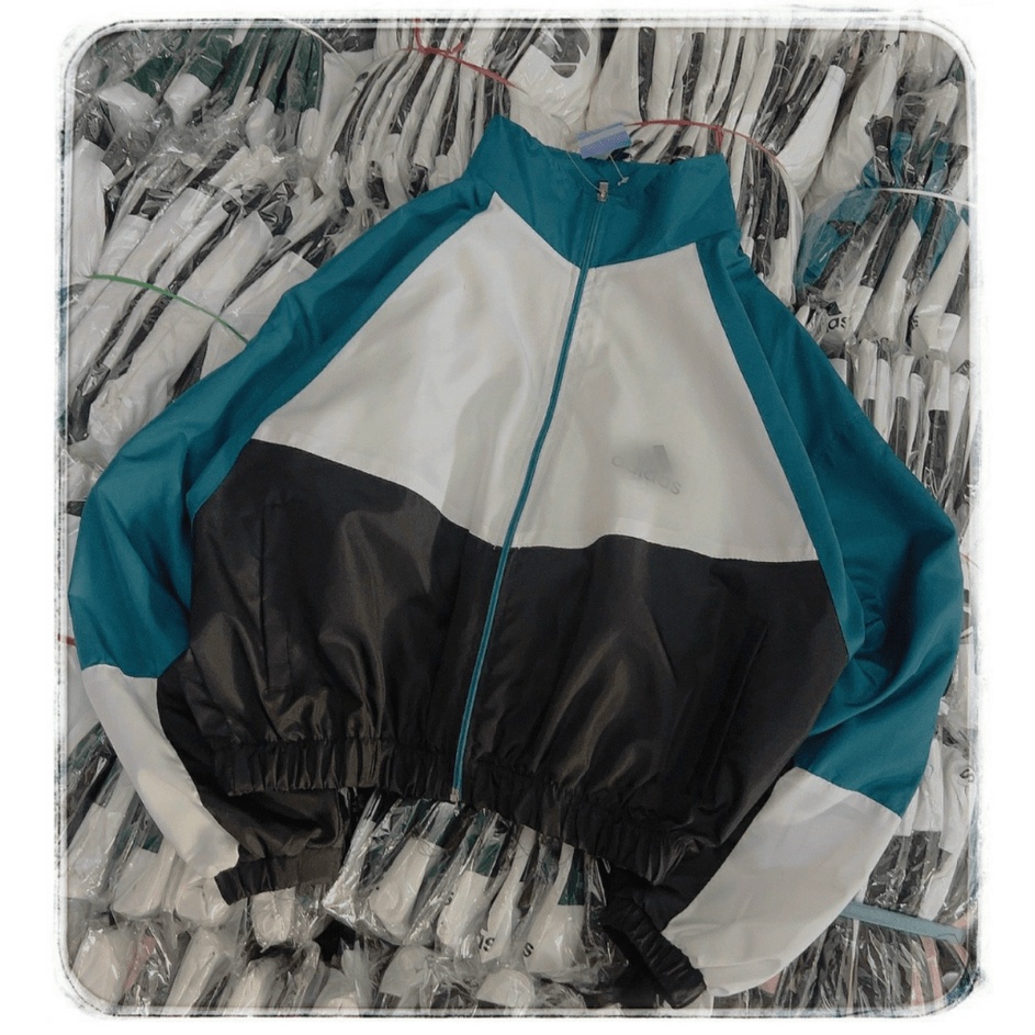 Áo Khoác Dù Nữ Form Lửng In Chữ Cực Xinh Mẫu Mới Cực HOT  - ĐĂNG QUANG CLOTHER