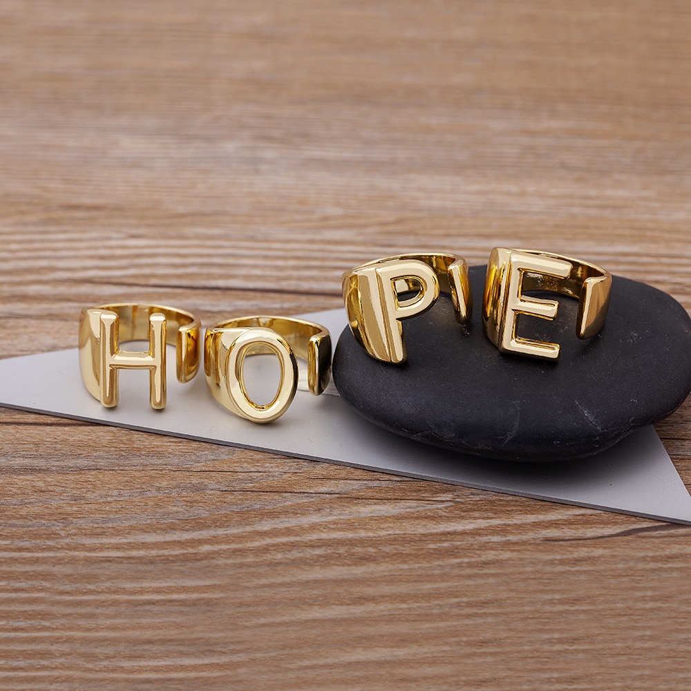 Nhẫn Hở Khắc Chữ Cái A-Z Màu Vàng Thời Thượng