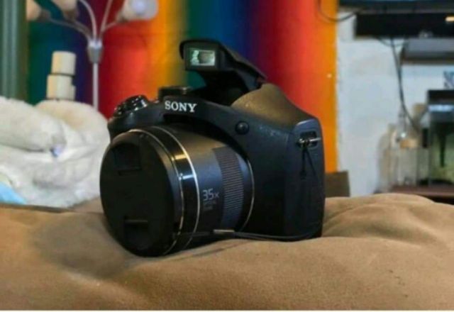 Máy ảnh Sony Cybershot H300