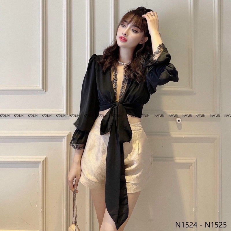 Hàng mới áo dài tay chuông viền ren, cổ chữ V có thắt nơ ở eo