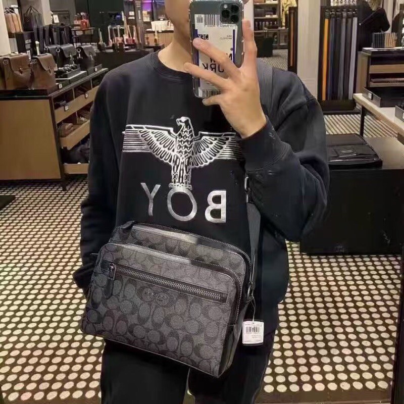 Túi đeo chéo C0ACH WEST CAMERA for men